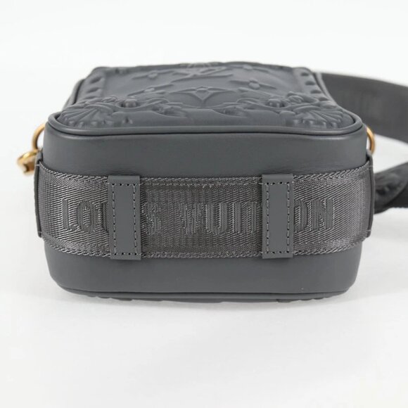 LOUIS VUITTON 2023 Men's Collection Cruiser Messenger Calf M21812 Auth 123080SM - Picture 6 of 15